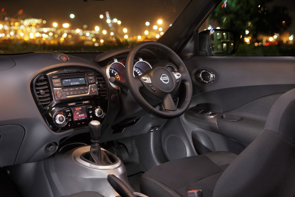 SIMPLE STYLE: Black cloth trim and glossy console all please, while standard kit includes cruise control, multi-function steering wheel, Bluetooth and six airbags SIMPLE STYLE: Black cloth trim and glossy console all please, while standard kit includes cruise control, multi-function steering wheel, Bluetooth and six airbags
